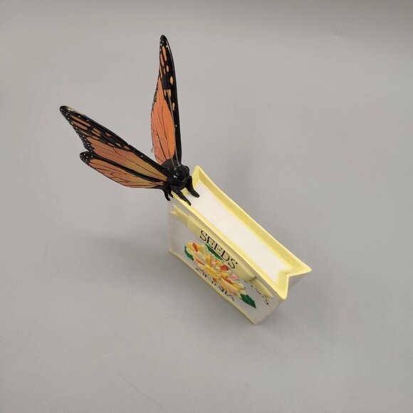 Charming Tails Butterfly Smelling Zinnias Figurine 89/606 Seed Packet - Picture 7 of 10